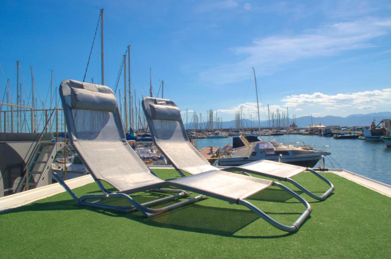 Houseboat Cagliari Hotel Bagian luar foto